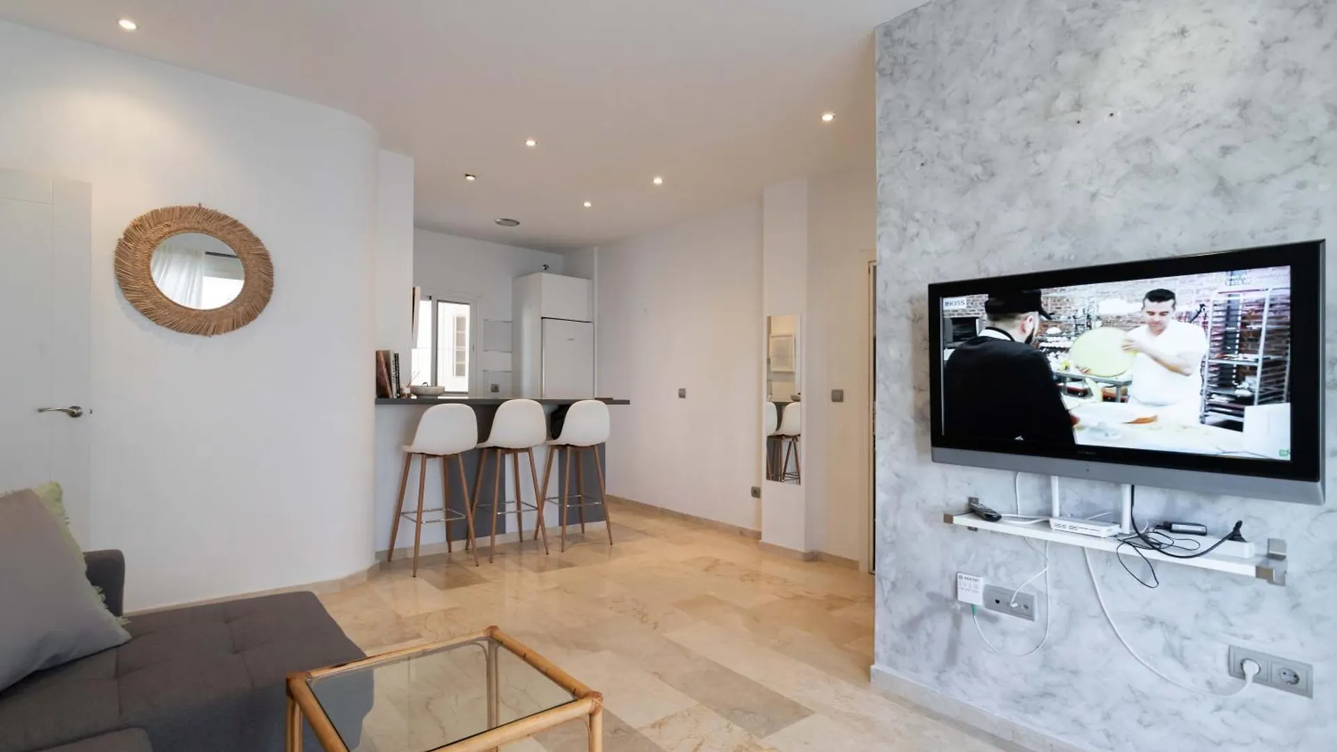 Modern Apartment In The Centre Nerja