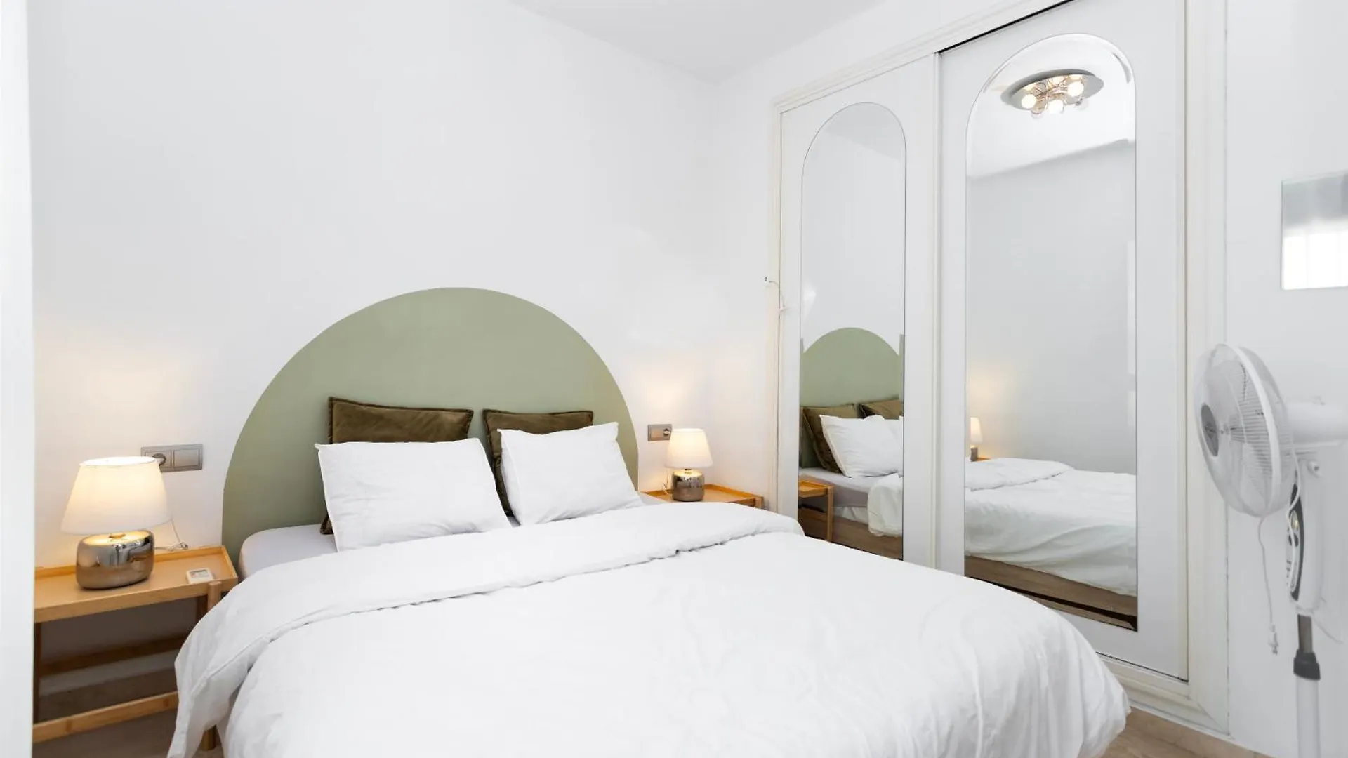 Modern Apartment In The Centre Nerja