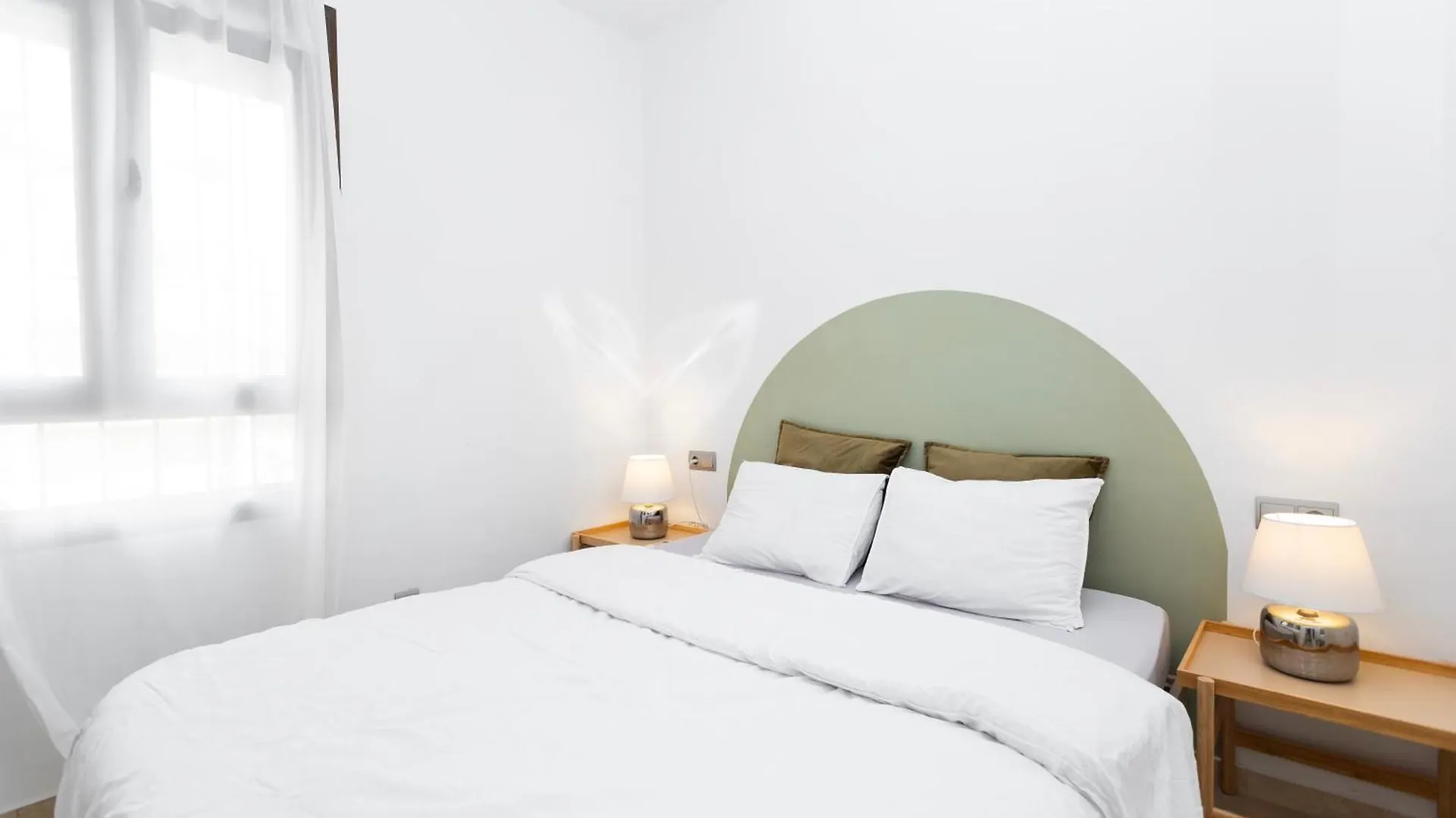 Modern Apartment In The Centre Nerja
